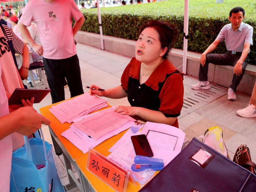 思源湖逢秋至,两校园迎君来——舒城二中喜迎2023级七年级新生_工作