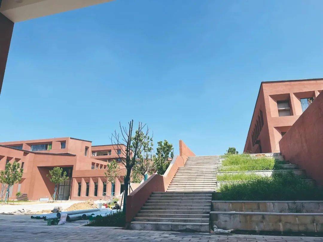 河南一地7所高中新校区,交付使用!_洛阳_本科_实验