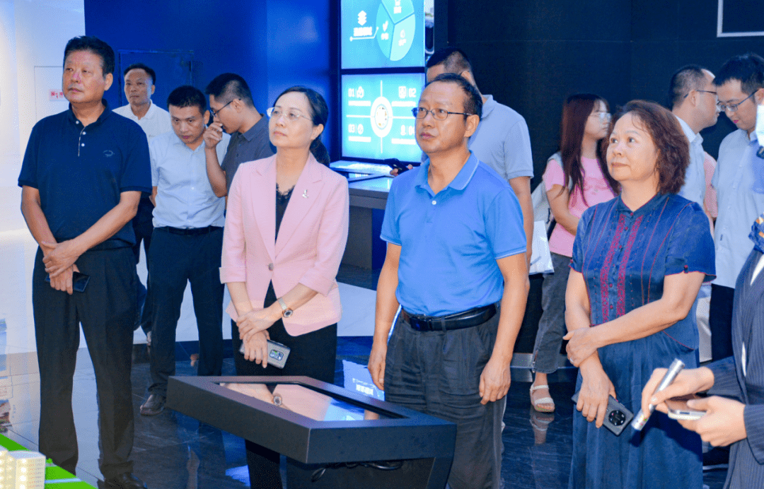 民盟广东省委会调研组到三亚调研_产业_建设_海南