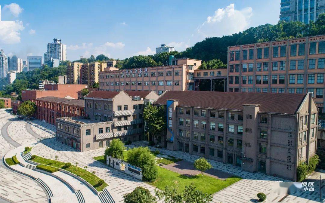 聚焦"数字"产业发展,今年以来,沙坪坝区以重庆大学,陆军军医大学,重庆