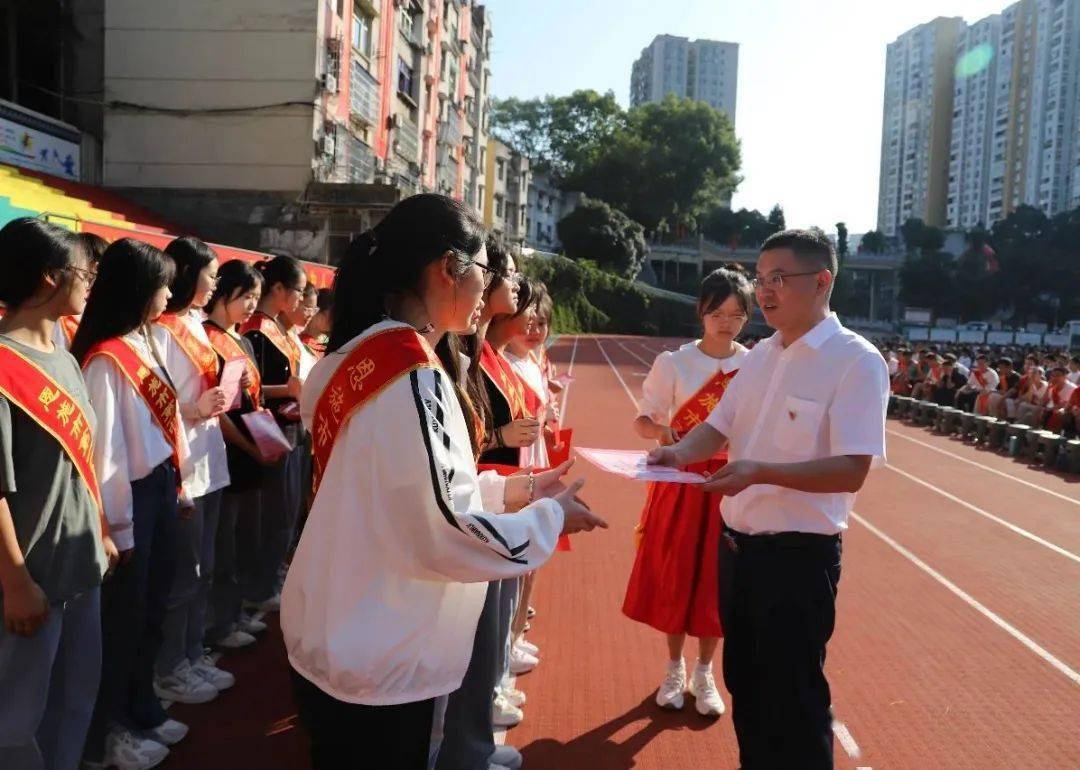 恩施市一中清华希望班图片