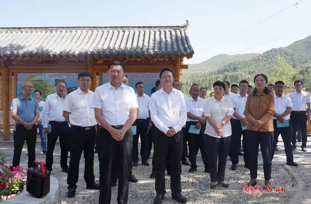 9月4日,民和县委书记毛学鸿,县委副书记,县长马晓瑜带领民和县党政