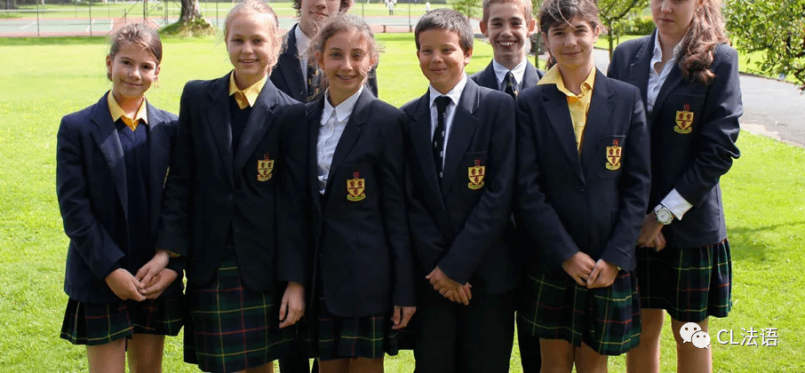 开学季,法国公立学校要求穿校服了?_deux_pour_制服