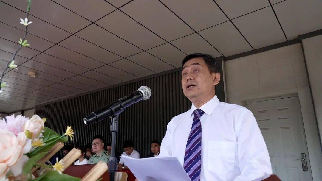 长春光华学院隆重举行2023级新生军训阅兵式暨开学典礼