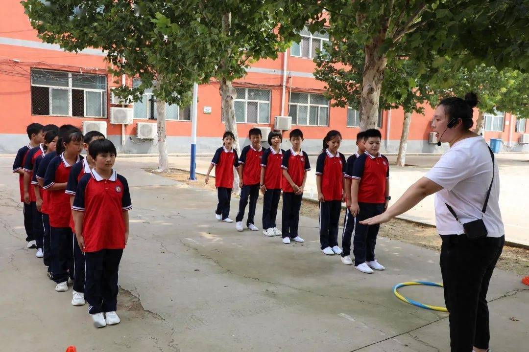 大名县王帆老师事迹被省级媒体报道_孩子_小学_乡村