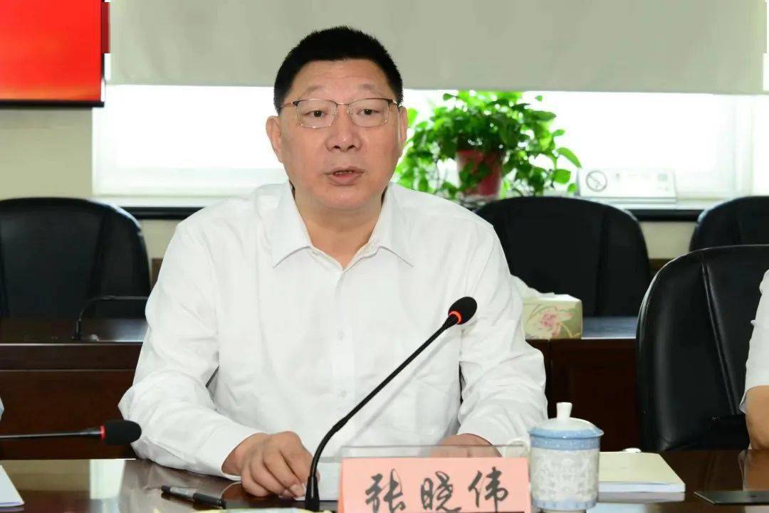 张晓伟表示,张连珍主任一直以来对青少年工作满怀深情,十分关心,特别