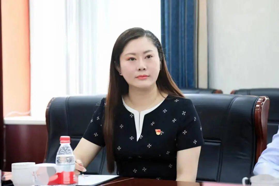 林高平图为首钢股份总经理助理刘风刚图为河钢集团战略发展部总经理