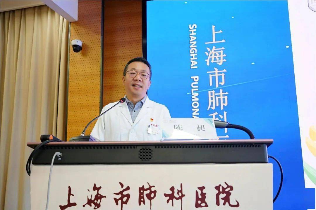 最后,党委书记陈昶对教师们表达了诚挚的节日问候并对活动进行总结.