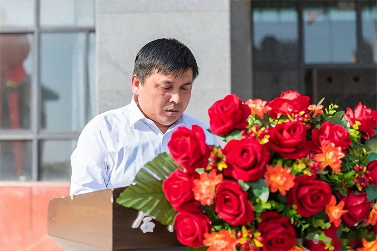 长杨百章先生爱心助学捐资奖教 无私善举彰显担当_教育_社会_合阳县
