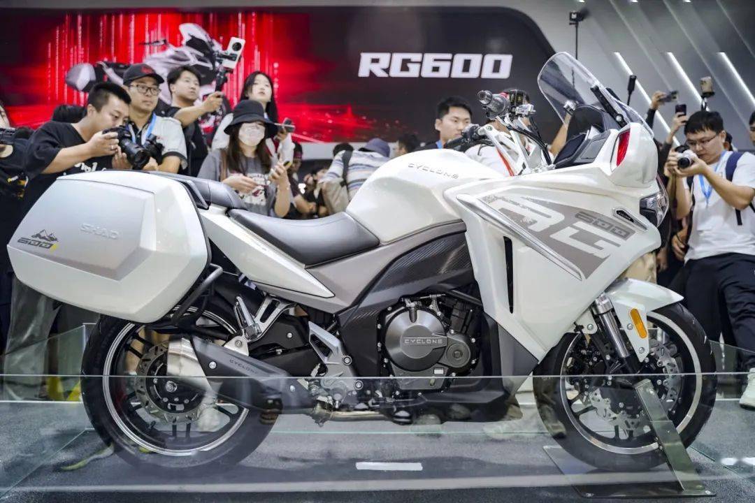 四缸仿赛rc680r领衔,宗申携多款全新车型亮相摩博会_搜狐汽车_搜狐网