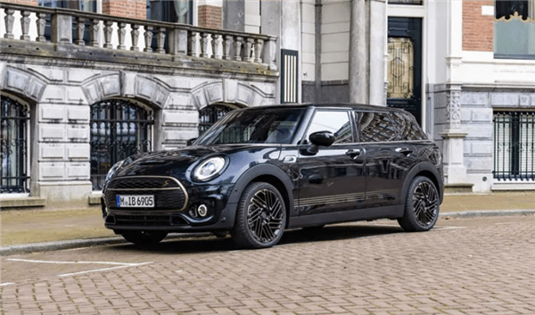一代经典完美谢幕:mini "夜店男"最终版发布 全球限量1969台_搜狐汽车