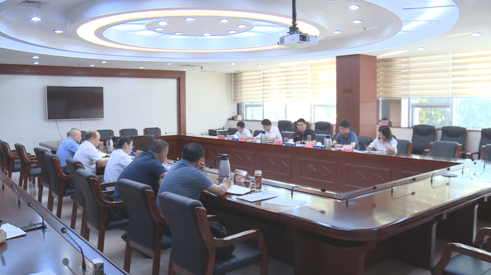 9月19日,荆州市副市长,监利市委书记韩旭主持召开专题会议,听取荆