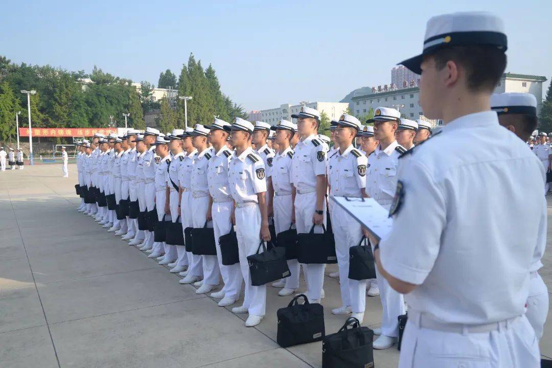 初始 即风清气正新学期的号角已经吹响全体学院官兵将紧绷思想之弦