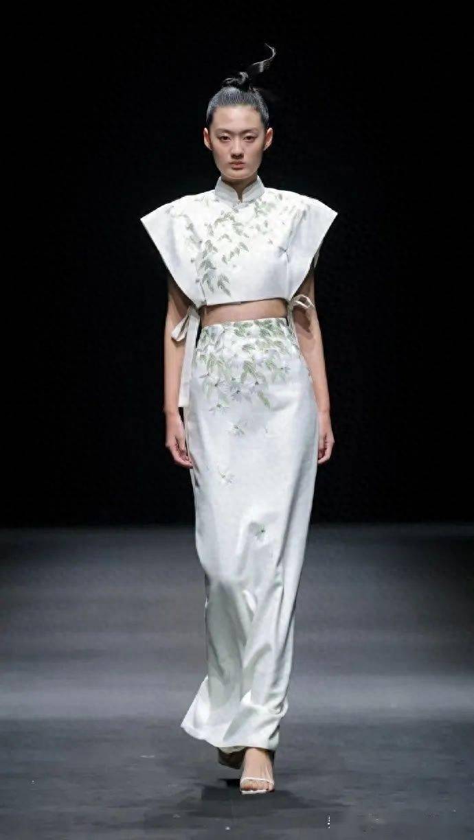 新中式穿搭新思路,国风禅意最时髦_设计_服饰_系列