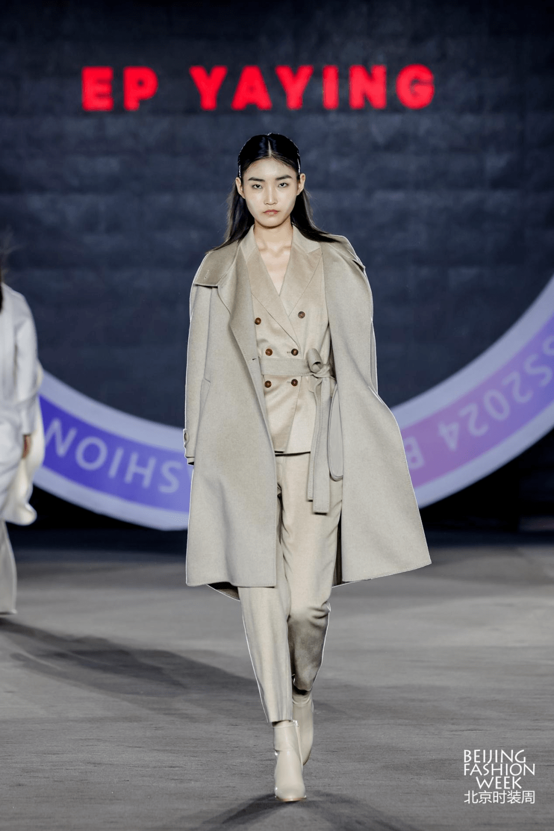 秀场| 王府井集团携手三大潮流女装品牌"致美"亮相ss2024北京时装周