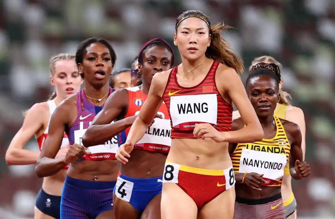 (资料图片)李玉婷也是一位颇受瞩目的"00后"短跑新星,她曾跻身东京