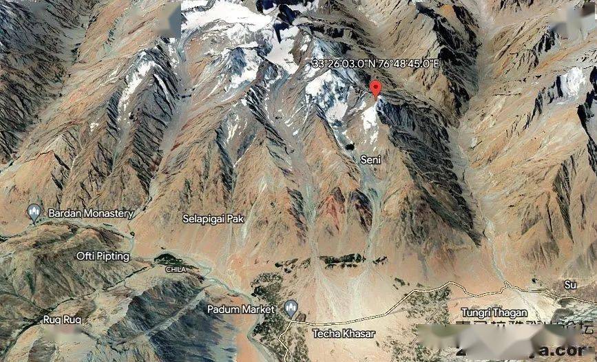 [拉达克地区]四名印度登山者首攀zanskar群峰两座未攀山峰_kaushik