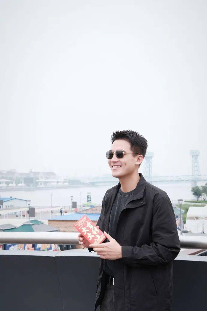 吴签要出狱了?郑爽国外躲巨债?谢娜张杰装恩爱?辰亦儒ai带货?