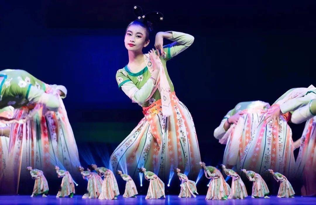 舞千年神韵,绎中国风采!国庆来文化馆欣赏古典舞之美_舞蹈_演出_顺德