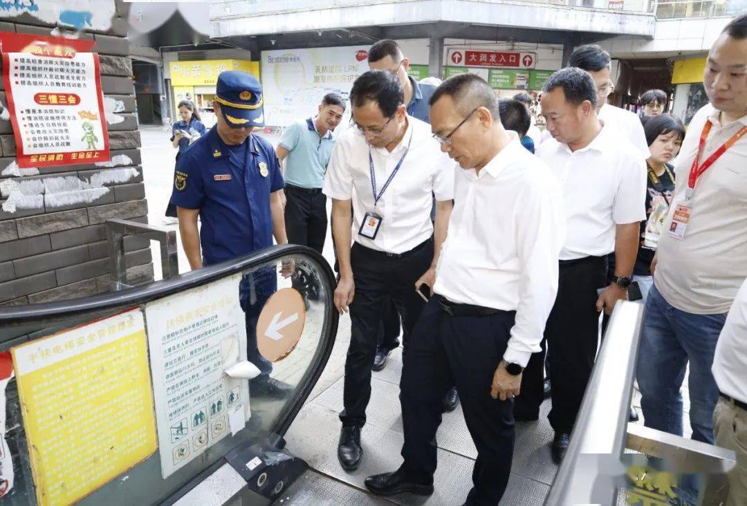 李仕鹏,梁小昌督导检查节前安全生产,消防,食品安全等工作_责任_群众