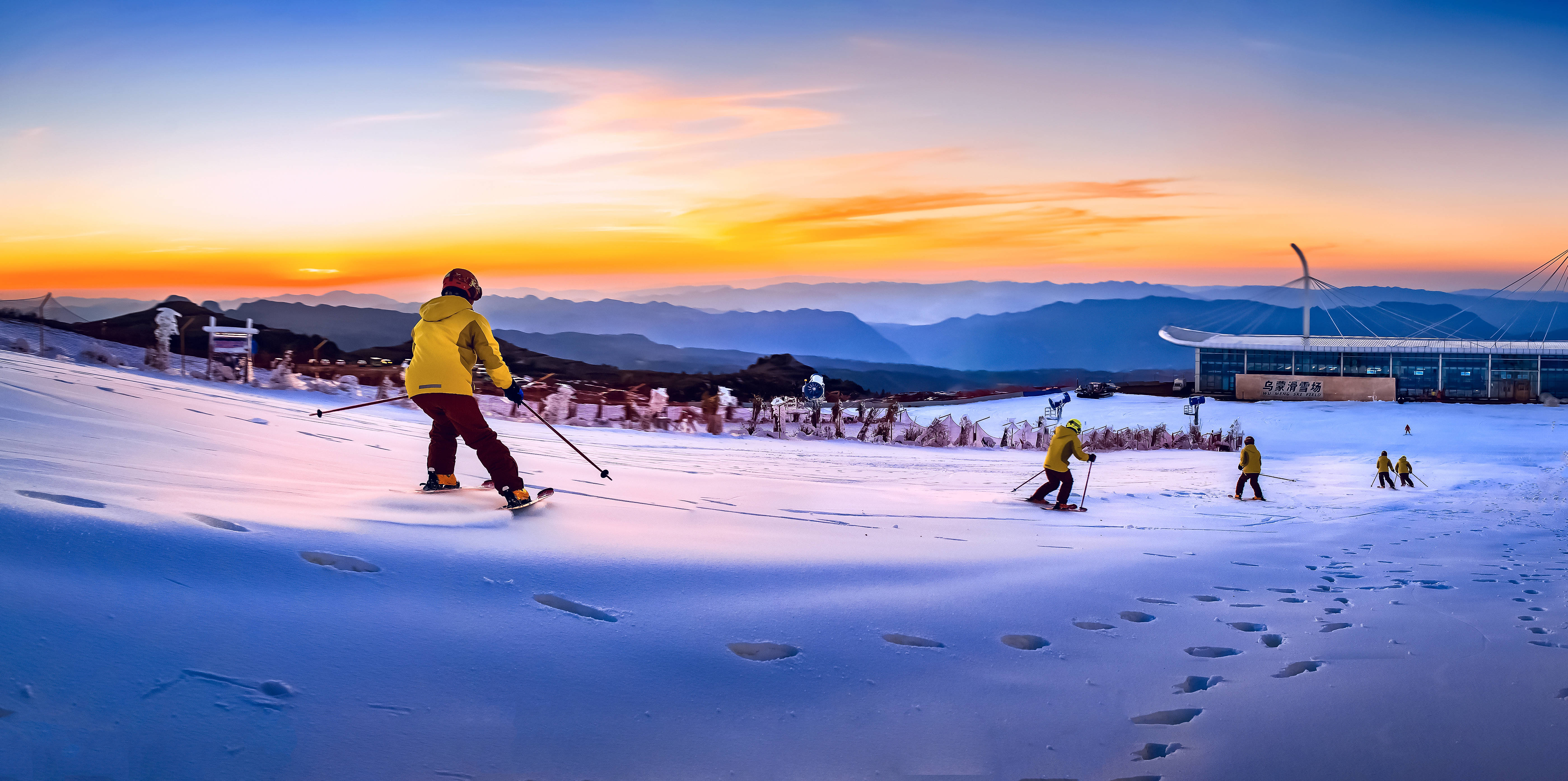 乌蒙大草原滑雪场时间图片
