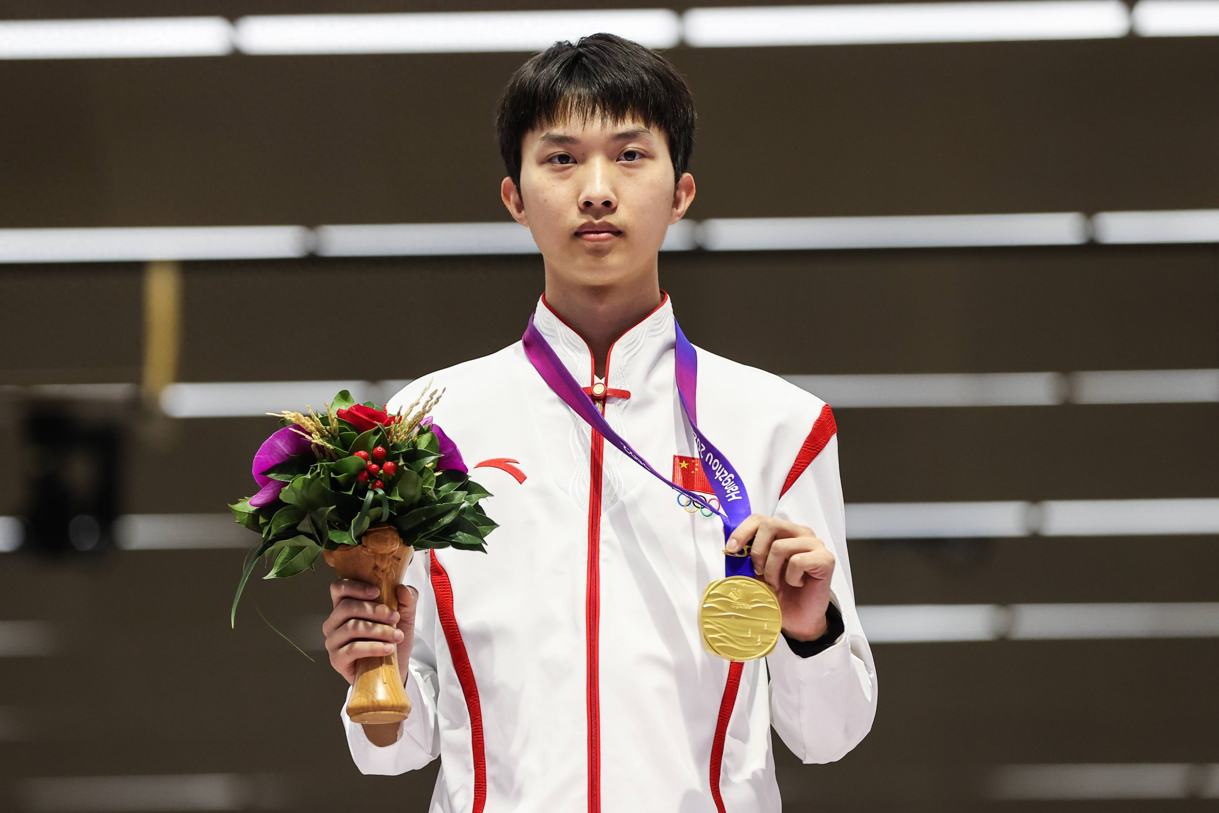 (杭州亚运会)射击——男子50米步枪3种姿势:杜林澍获得金牌_选手_单宇