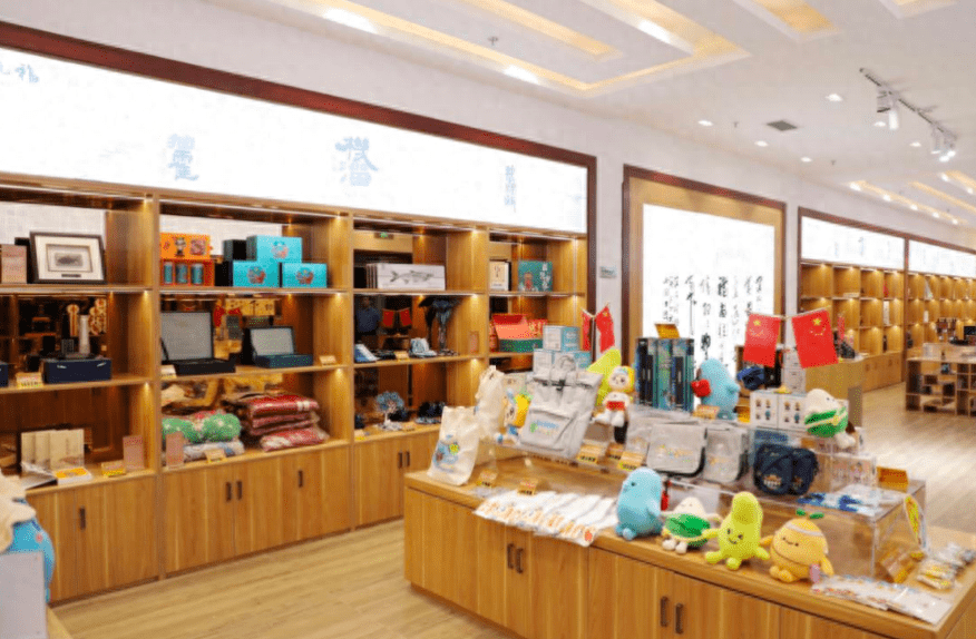 外出旅游市民,来"宜昌礼物"机场店,博物馆店,最正宗的本地特色礼品,总