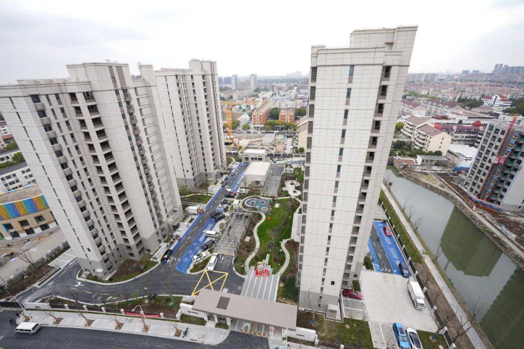 徐泾老集镇"城中村"改造有序推进,这些道路完成现场施工_明珠路_公路