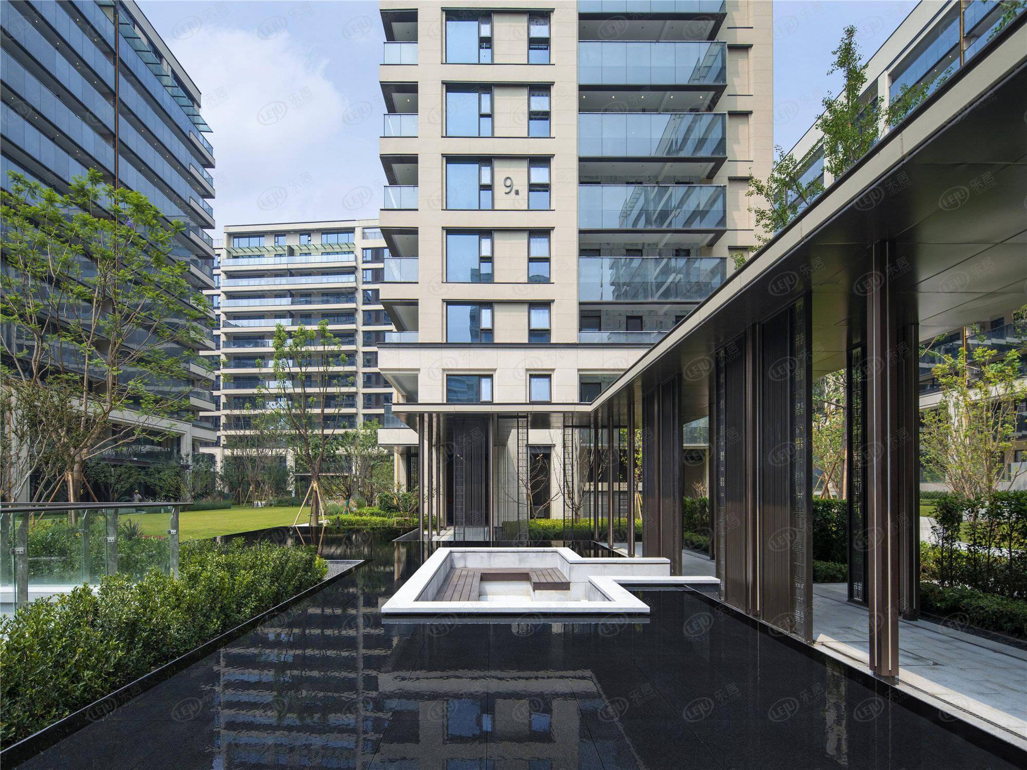 成都武侯武侯金茂府 价格出来啦 约33000元/㎡_楼盘_广场_配套