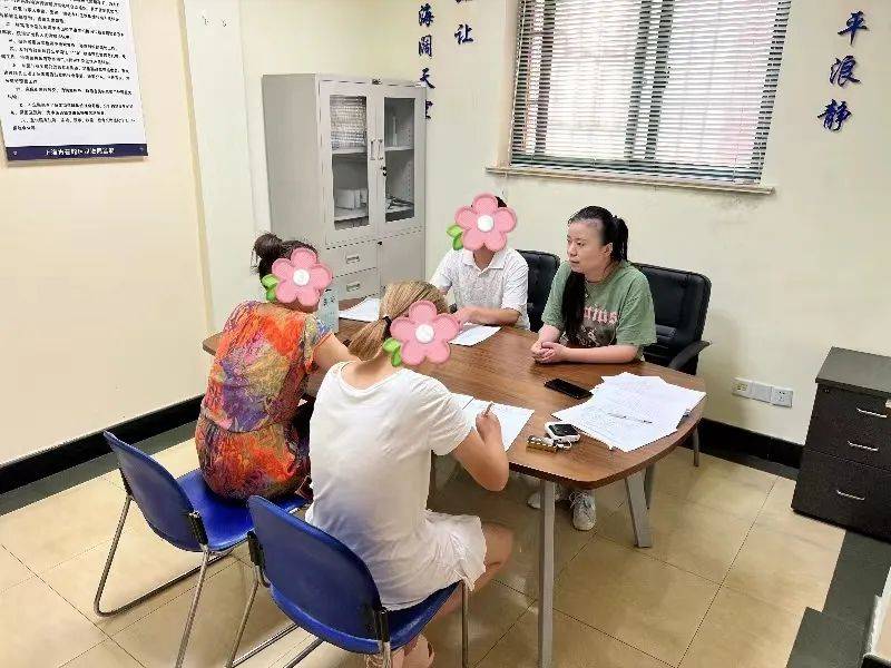 靠谱法治人物丨关爱无难事,只怕有"心"人_王丽洁_小浩_工作