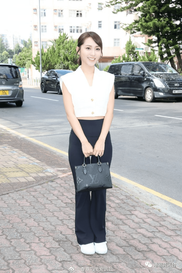 两位tvb艺人现身法院_隽熹_林颖_案件