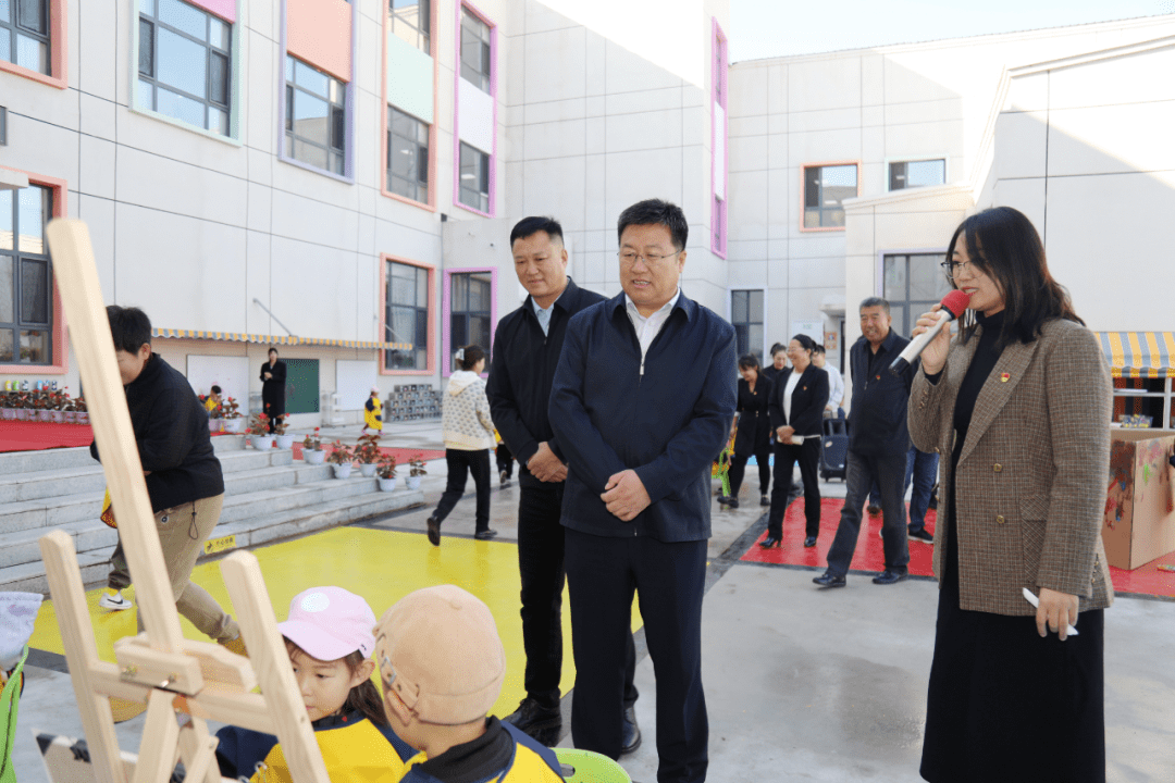 海拉尔区领导实地调研教育工作并座谈_杨杰_幼儿园_建设