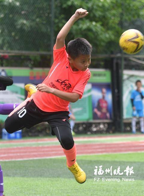 9岁柯博文被恒大足校录取成为福州足球小子“第一人”_手机搜狐网