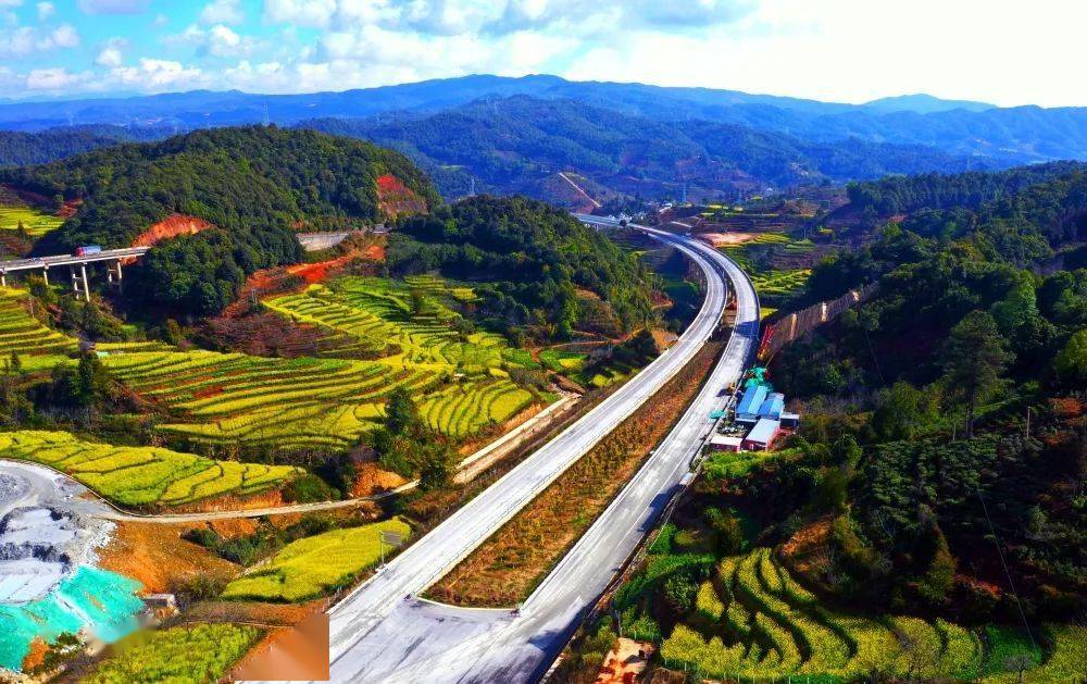 互通式立交段临翔至双江高速公路发布公告云南临双高速公路有限公司