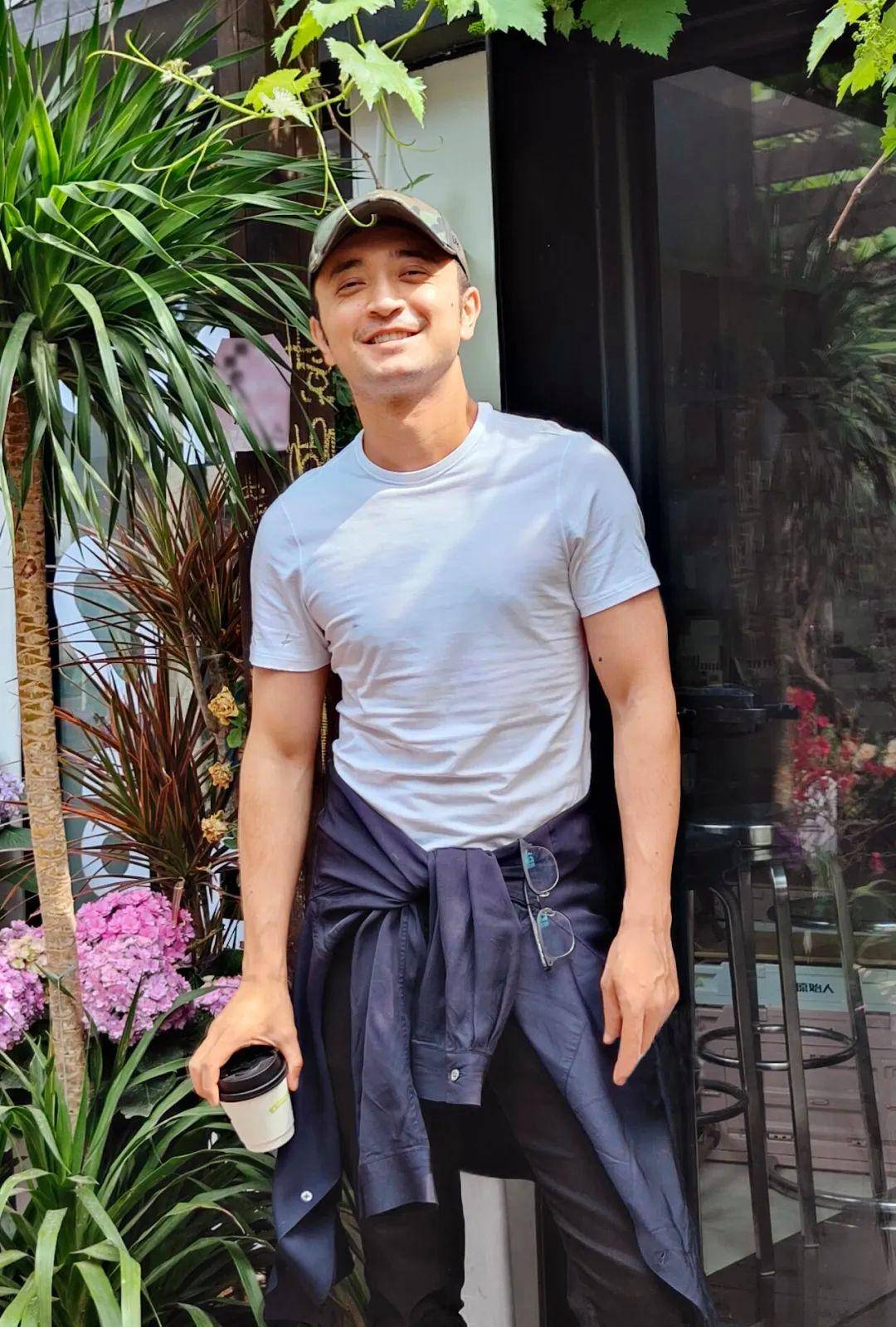 尼格买提:珍惜总台给我"试试看"的机会_小尼_生活_同事