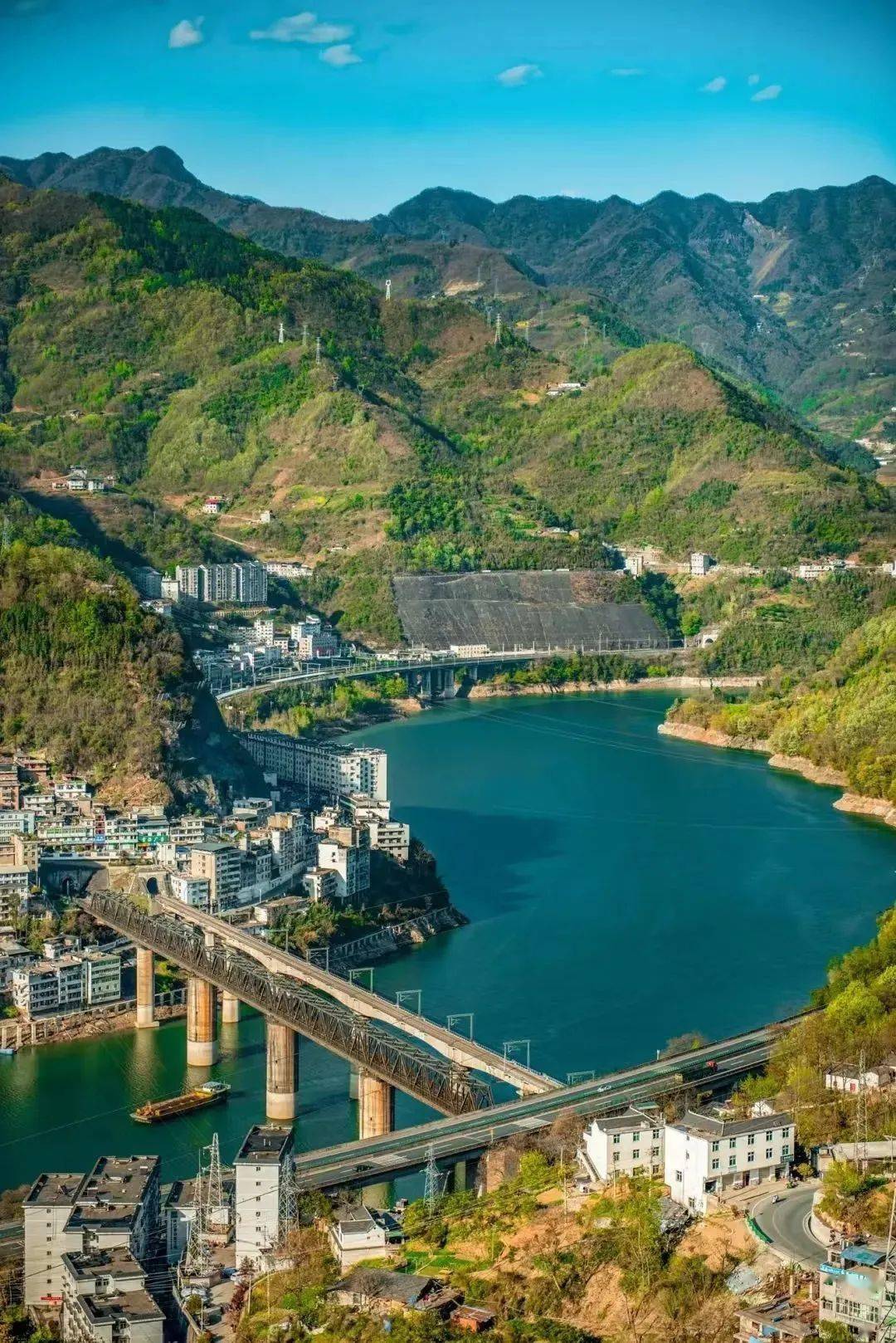 山城紫阳,最适合这个季节去逛!_汉江_安康_茶山