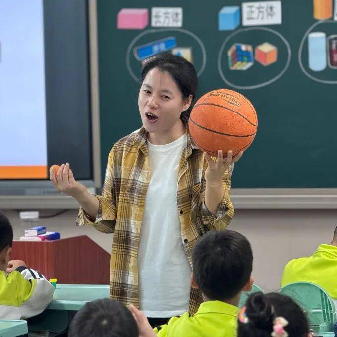 秋风现风华 初见展风采——城南小学年秋季新进教师汇报课_教学_活动