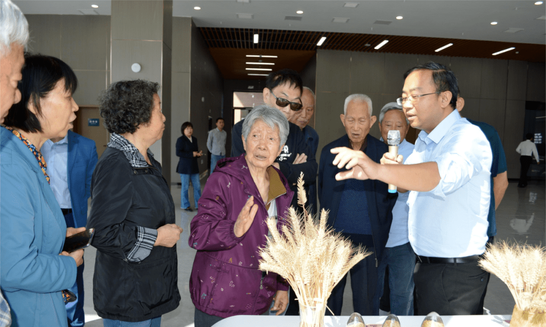 示范区领导陈剑虹,岳永鹏,丁伟斌陪同调研.深入学习贯彻党的