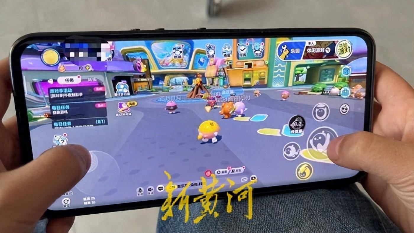 《蛋仔派对》引发的战争①：11岁男孩充值4万