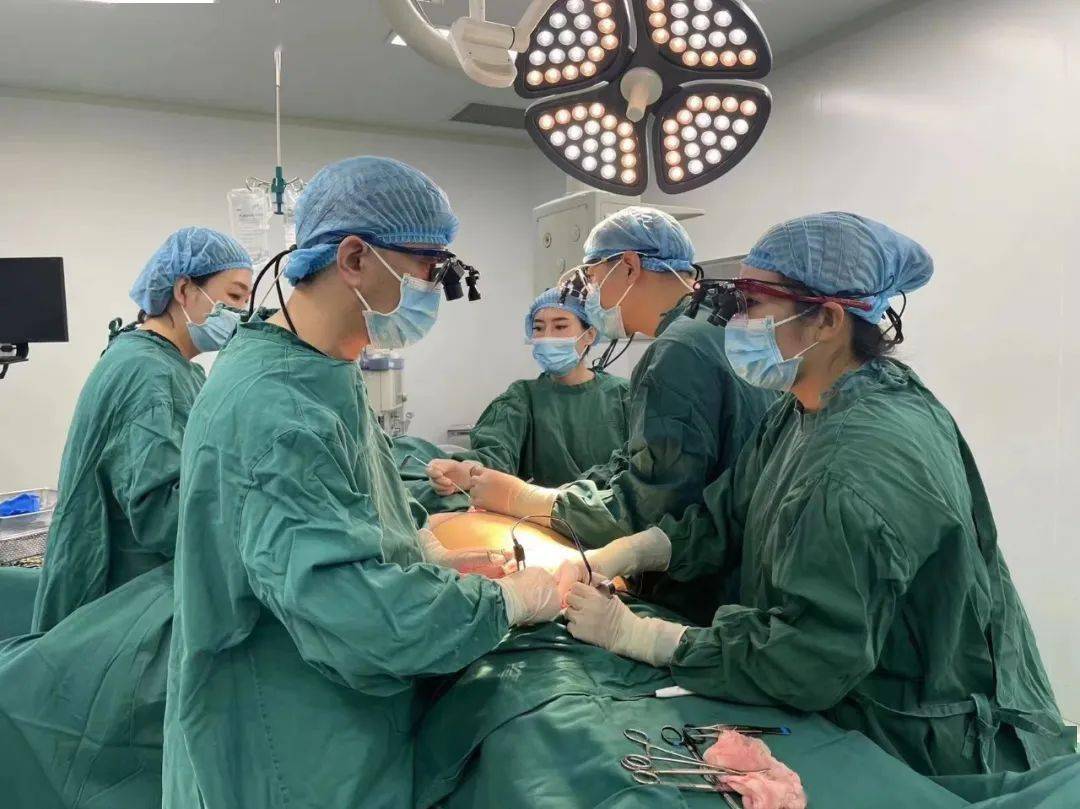 乳房再造 重回自信——鄂尔多斯市首例diep显微技术乳房重建手术成功