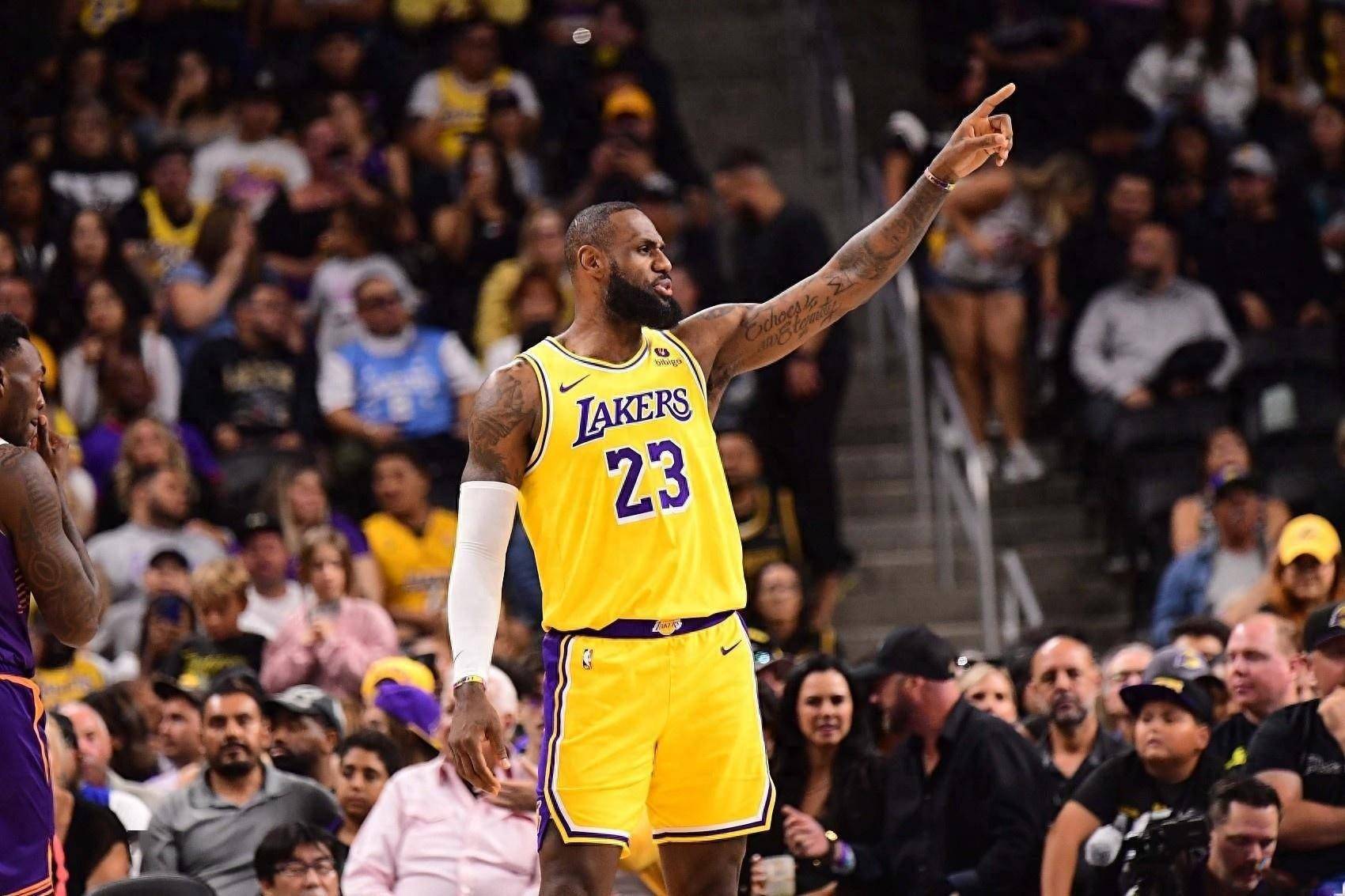 詹姆斯"口嗨坑湖人"?