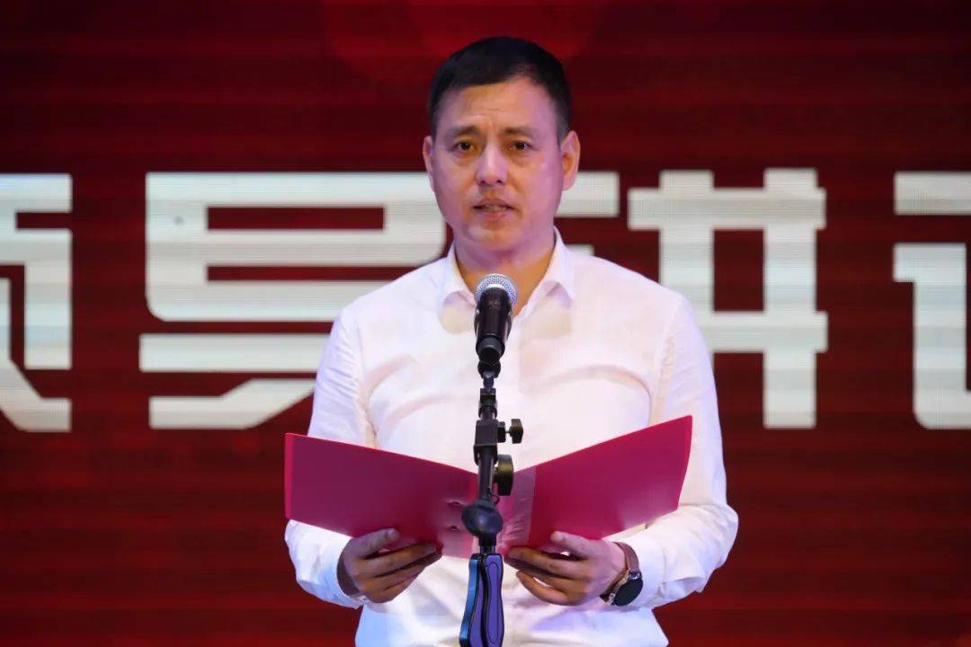 市委副秘书长叶建利对青少年心理健康工作室的成立表示祝贺,感谢为我