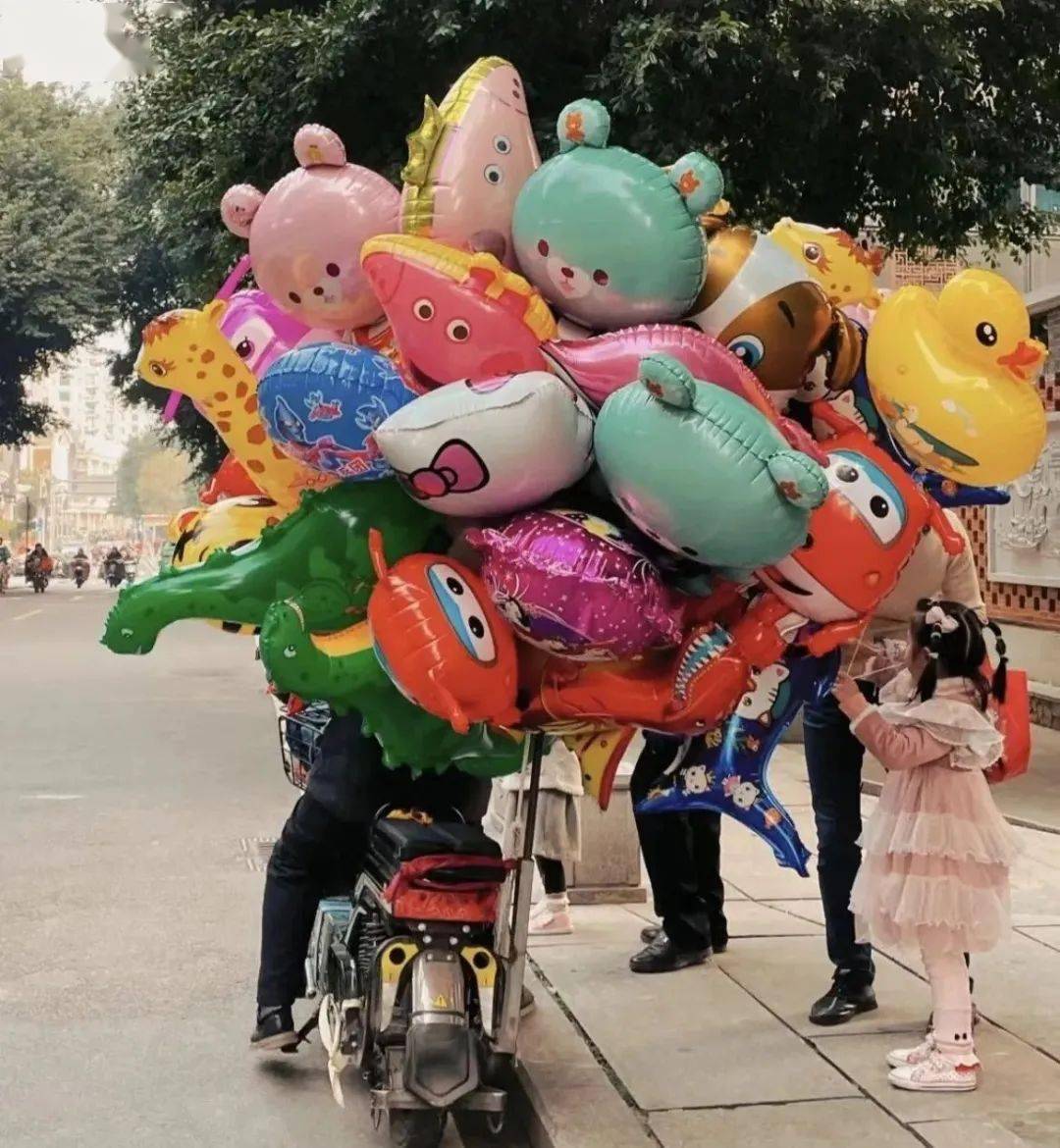 南阳消防提醒:越美丽越危险 小心氢气球变"炸弹"_爆炸_气体_明火