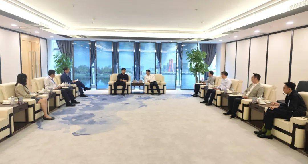 区领导会见瑞仪光电集团总经理王昱超一行_吴江_开发区党工委_企业