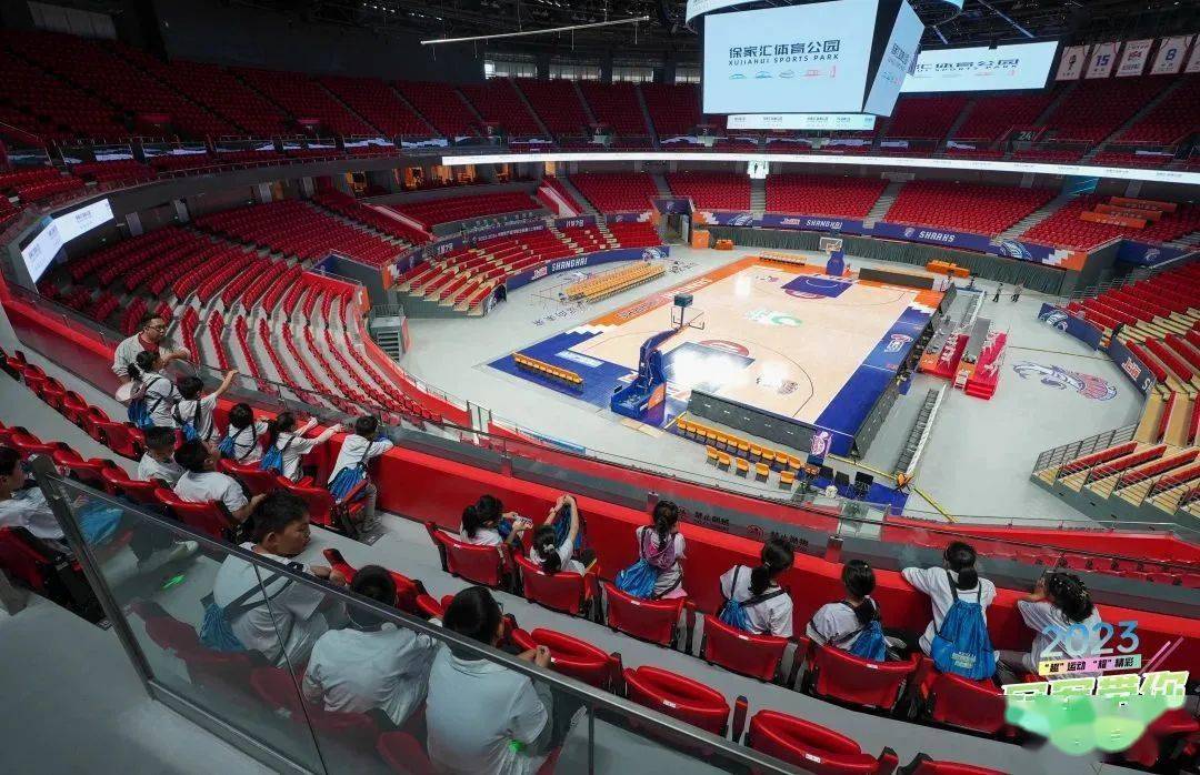 "冠军带你去探营" | 足球女将带你探秘上海制造"万体馆"_李佳悦_活动