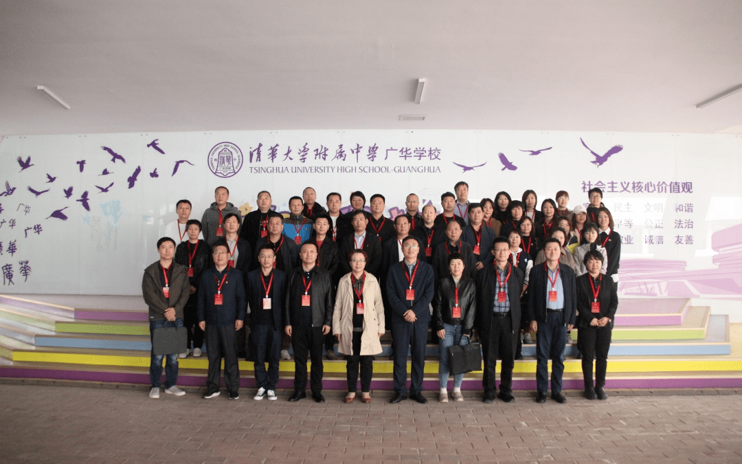 中学广华学校,区人大代表,广华学校书记兼执行校长杜毓贞对校园总体