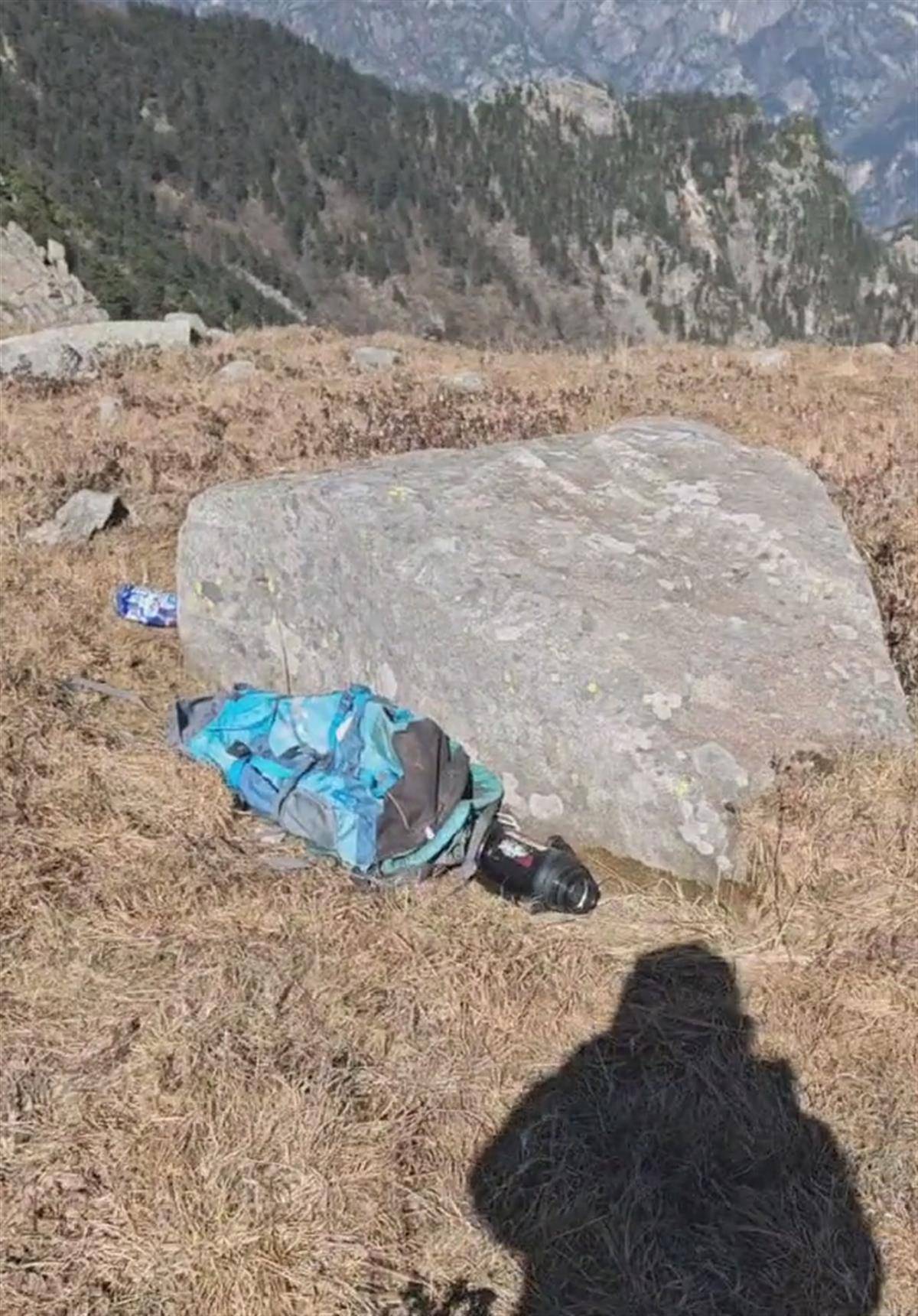 秦岭鳌太线发现男子遗体,警方:死者曾是流浪汉,正调查处理_驴友_穿越