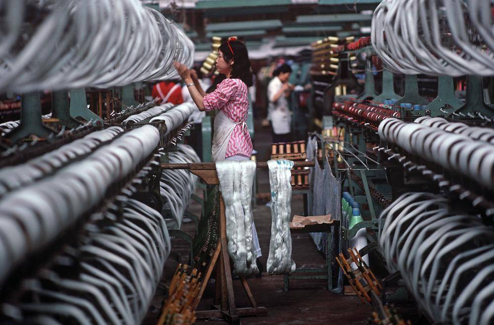 1985年的杭州,难怪美女如云,厂里的女职工很漂亮!