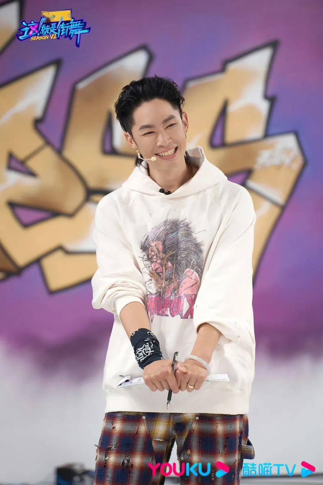 朴宰范的魅力可不是hip pop穿搭可以挡住的_街舞_外套_视觉