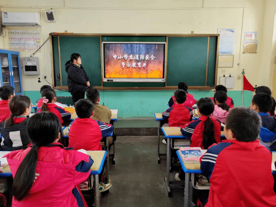 落实消防责任,防范安全风险——莘县柿子园镇中心小学开展系列消防